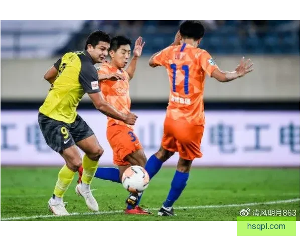 以达万直赴海南会合国安此前身体小状况致归队推迟调整行程后直接启程